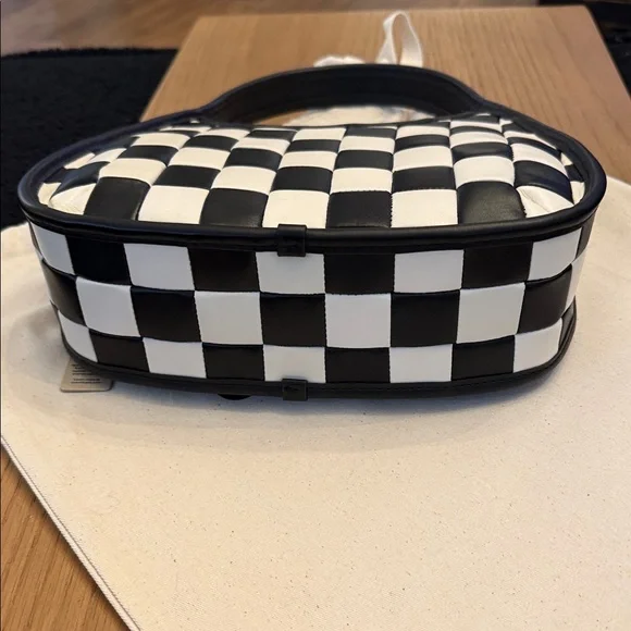 ๐ฏ Authentic Coach Black and White Checkered Women's Leather Bag. Coachtopia - Picture 6 of 14